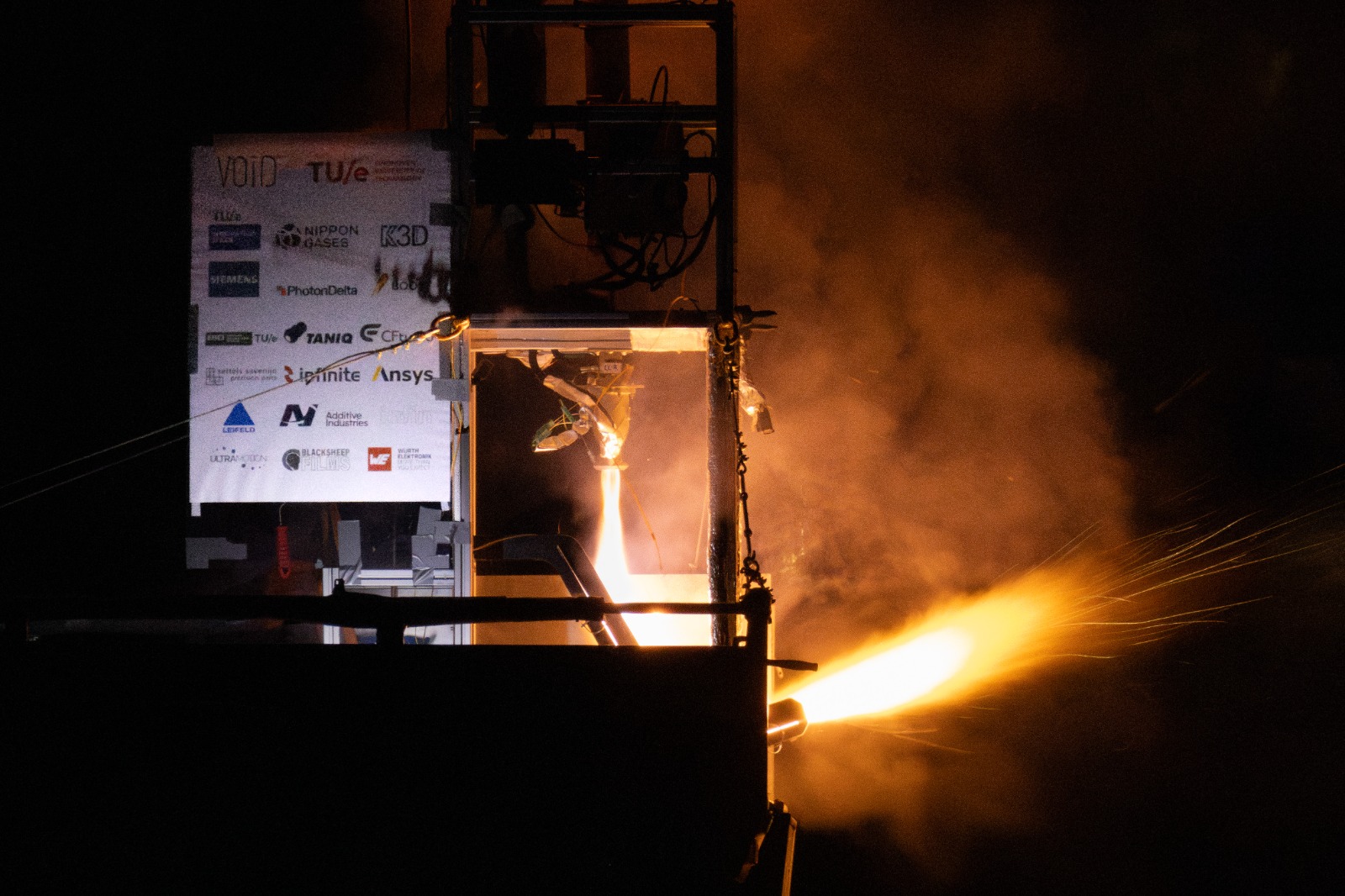Students at TU/e successfully test a liquid bi-propellant rocket engine